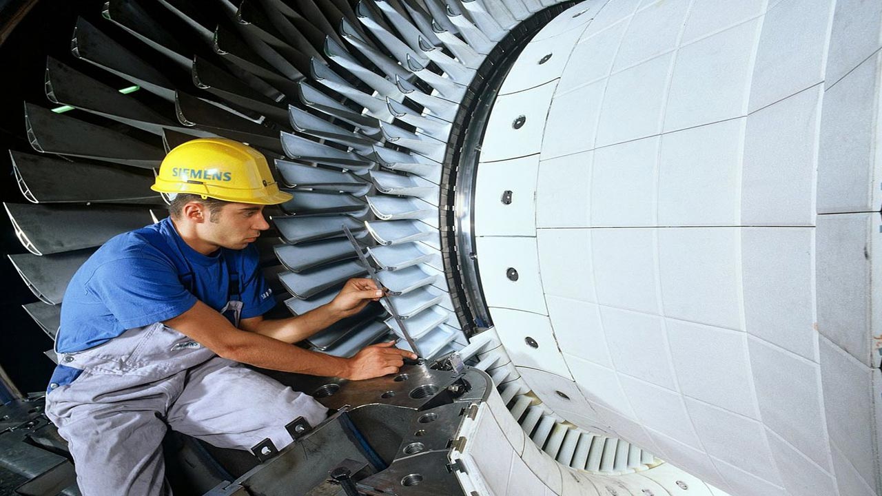 چاککردنەوەی توربینەکانی وڵاتان لە ئێران