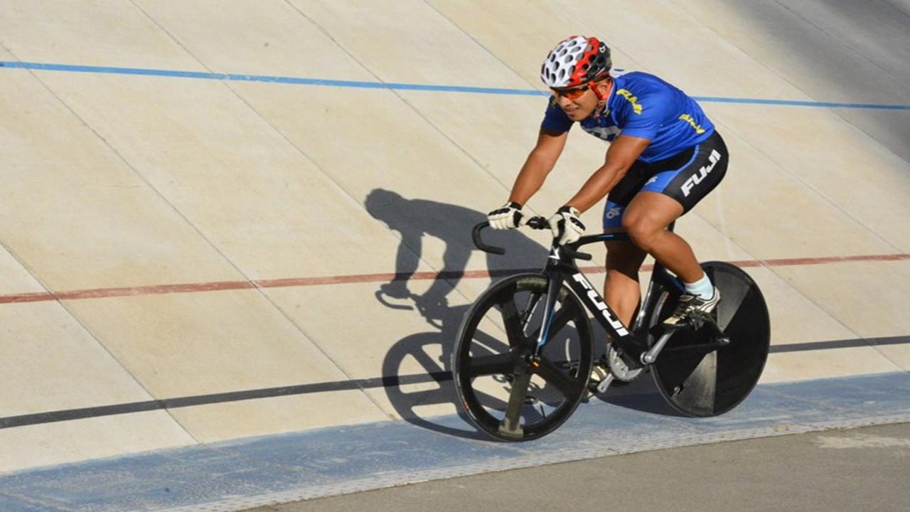 پاسکیل سوارانی ئێرانی میدالیایەکی زێڕیان بردەوە