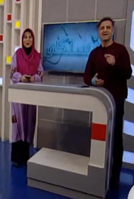  ئەی مانگ من و تۆ هەردوو هاودەردین / هەردوو گرفتار یەک ئاهی سەردین