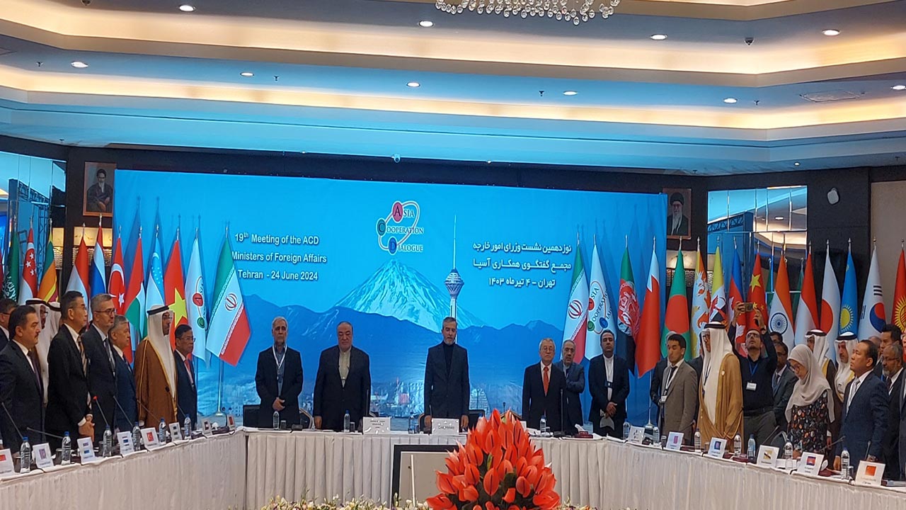 تاران میوانداری نوێنەرانی زیاتر لە ٣٠ وڵاتی ئاسیایی